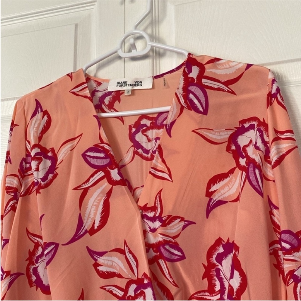 Diane Von Furstenberg Shirt 100% Silk Long Sleeve Blouse Top size 4 - Picture 4 of 14